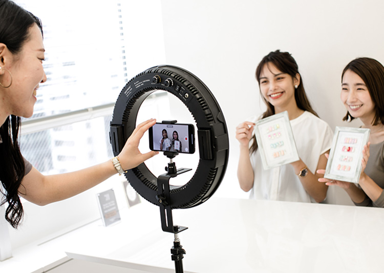 東京(新宿・立川) 神奈川(横浜)のネイルスクール「キャリエールネイルスクール」